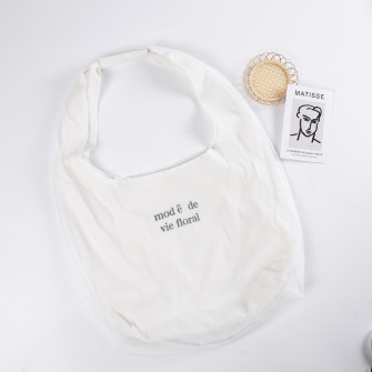 Organza bag for flowers is white