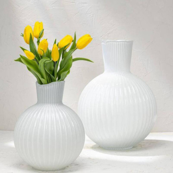 Glass vase-flask white 11 x 28 x 35cm