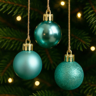 A set of Christmas tree plastic balls 5 cm Mint