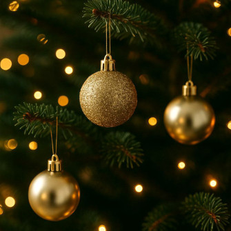 A set of Christmas tree plastic balls 3 cm Golden