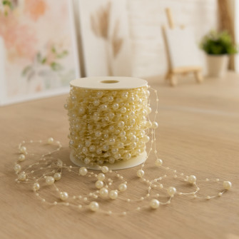 Pearls on a string beige 60m