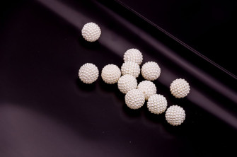 Beads mother of pearl 2 cm. 12 pcs.