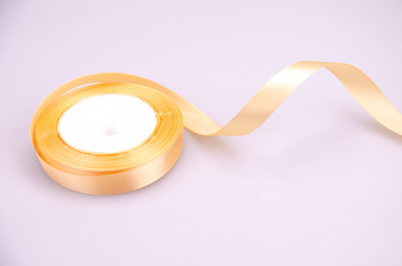 Лента сатиновая 1,5cм x 25ярд Абрикос 97
