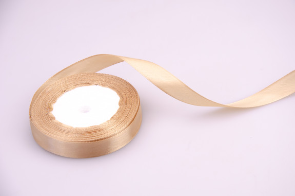 Satin ribbon 1,5cm * 25yards Sand 104